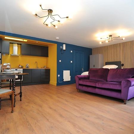 Beechurst Serviced Apartments Cheltenham Buitenkant foto