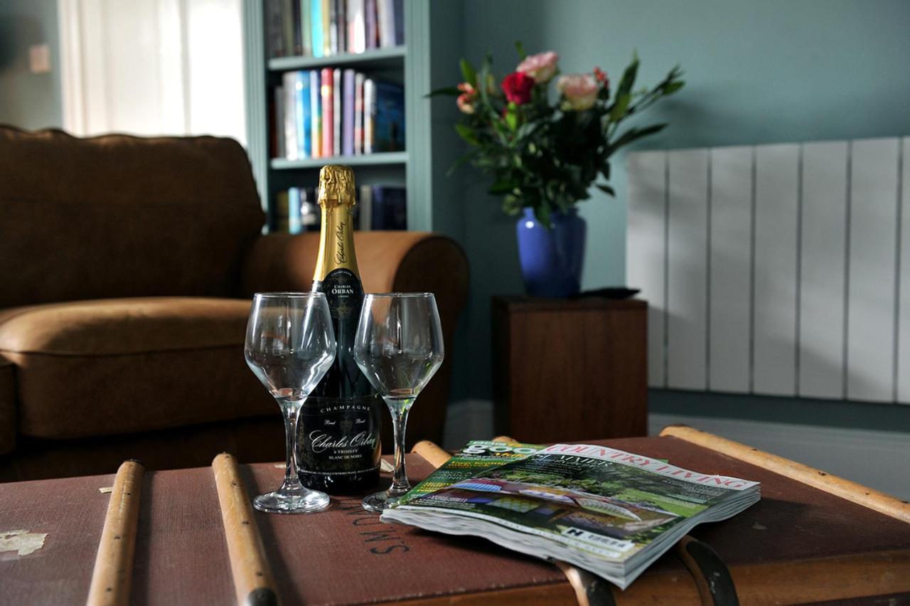 Beechurst Serviced Apartments Cheltenham Buitenkant foto