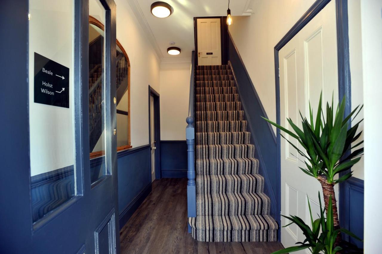 Beechurst Serviced Apartments Cheltenham Buitenkant foto