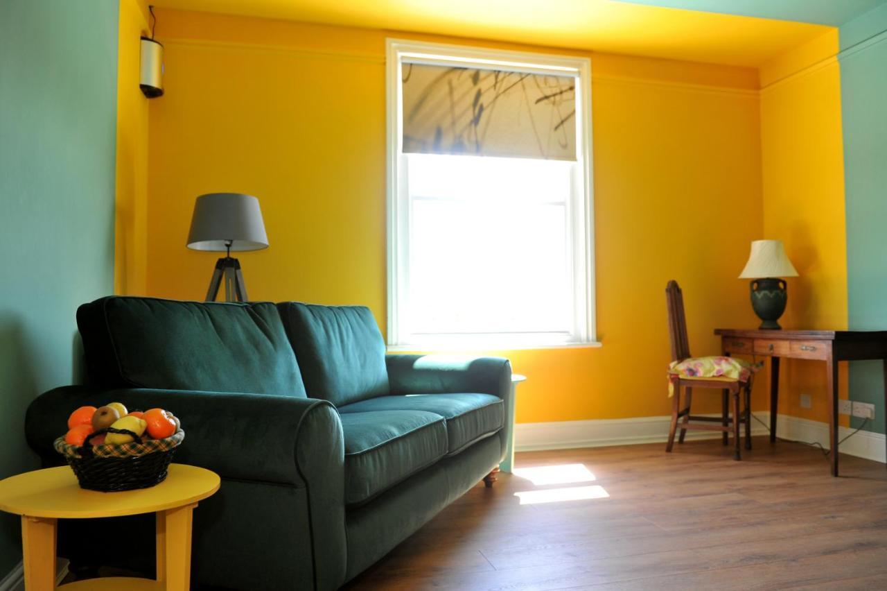 Beechurst Serviced Apartments Cheltenham Buitenkant foto