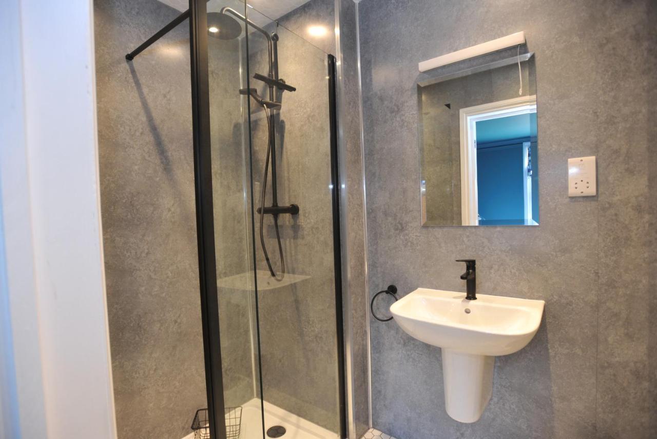 Beechurst Serviced Apartments Cheltenham Buitenkant foto