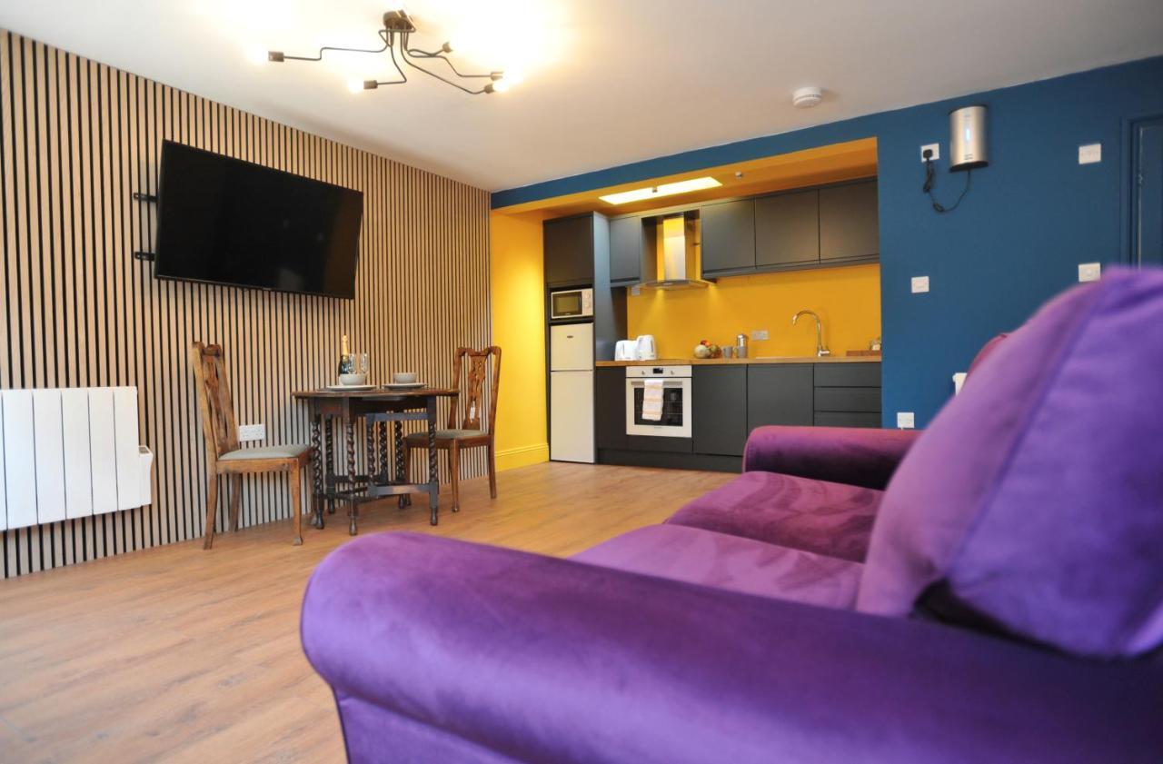 Beechurst Serviced Apartments Cheltenham Buitenkant foto